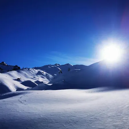 Niki's Bergloft Apartment Navis