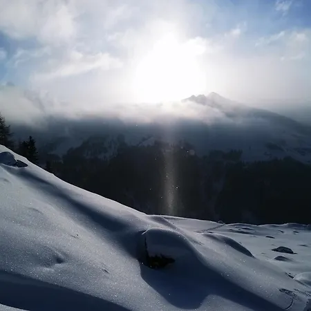 Niki's Bergloft Apartment Navis